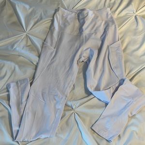 White leggings w/ pockets